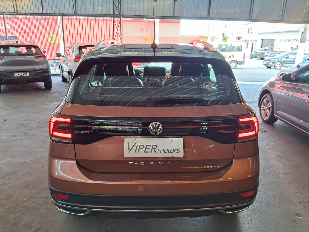 Volkswagen T-Cross Marrom