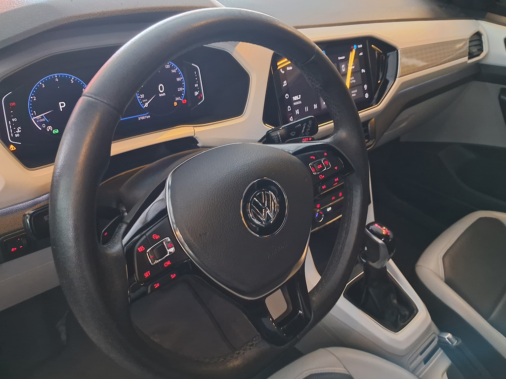 Volkswagen T-Cross Marrom