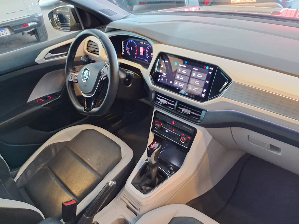 Volkswagen T-Cross Marrom
