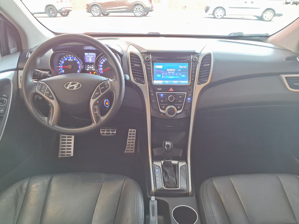 Hyundai i30 Prata