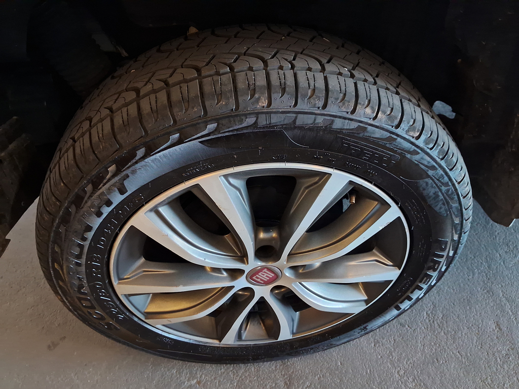 Fiat Toro Branco