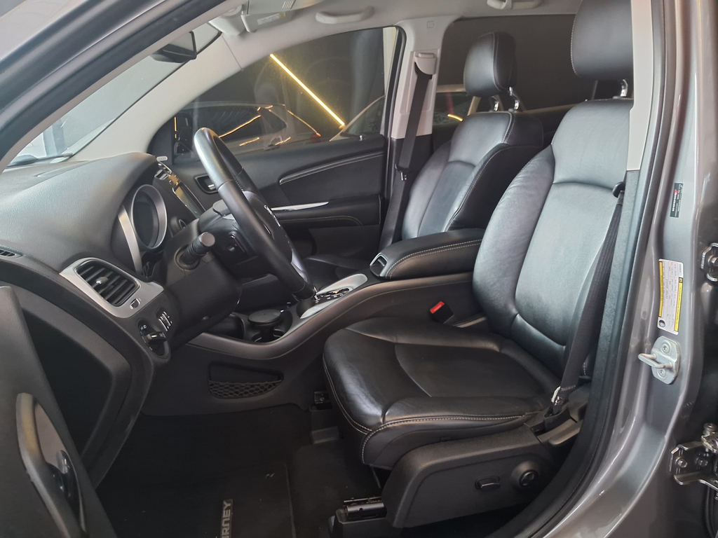Dodge Journey Cinza