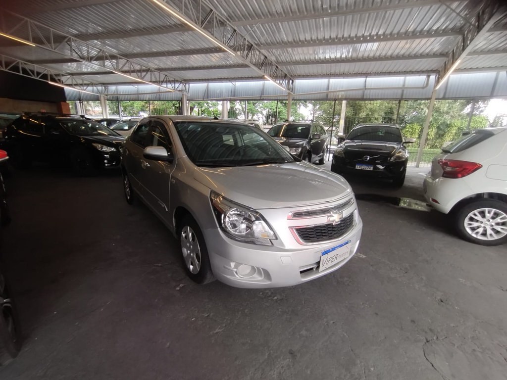 Chevrolet Cobalt Prata