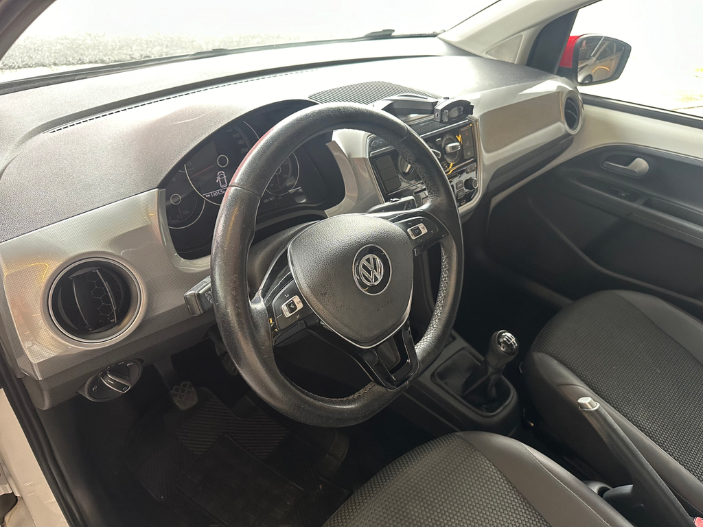 Volkswagen Up! Branco