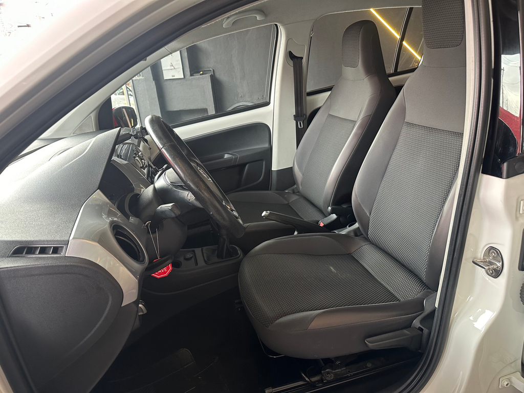 Volkswagen Up! Branco