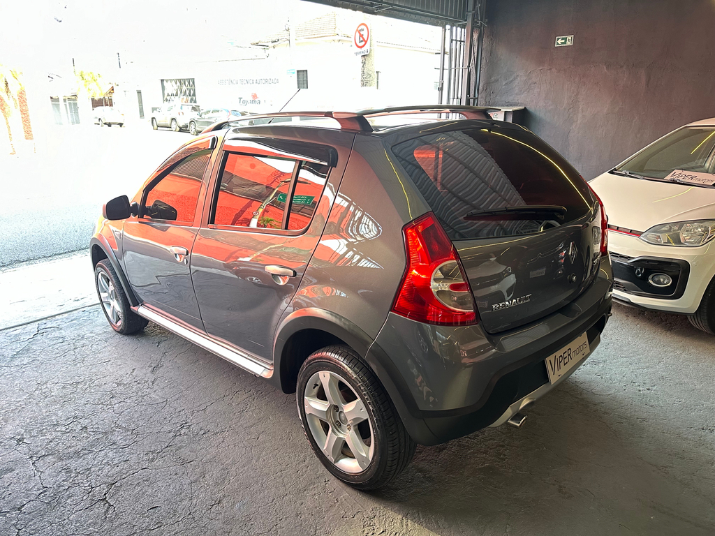 Renault Sandero Stepway Cinza
