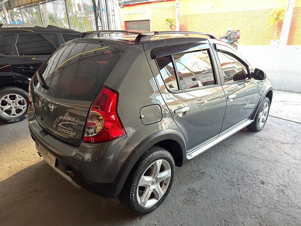 Renault Sandero Stepway Cinza