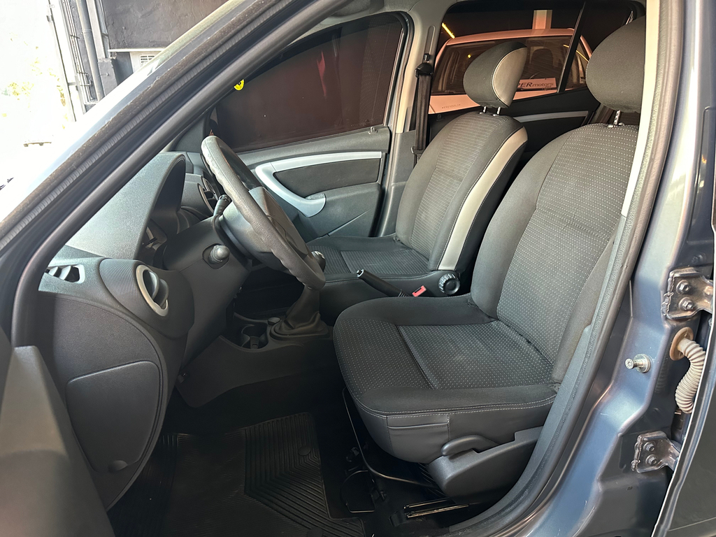 Renault Sandero Stepway Cinza