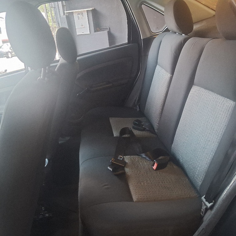 Ford Fiesta Sedan Preto