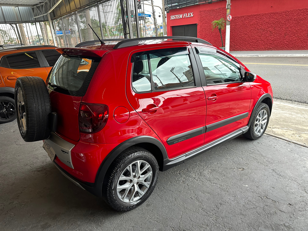 Volkswagen CrossFox Vermelho