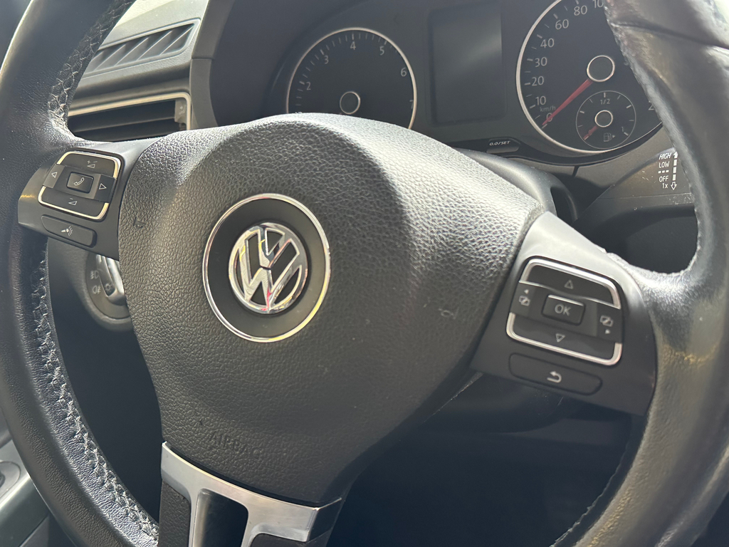 Volkswagen CrossFox Vermelho