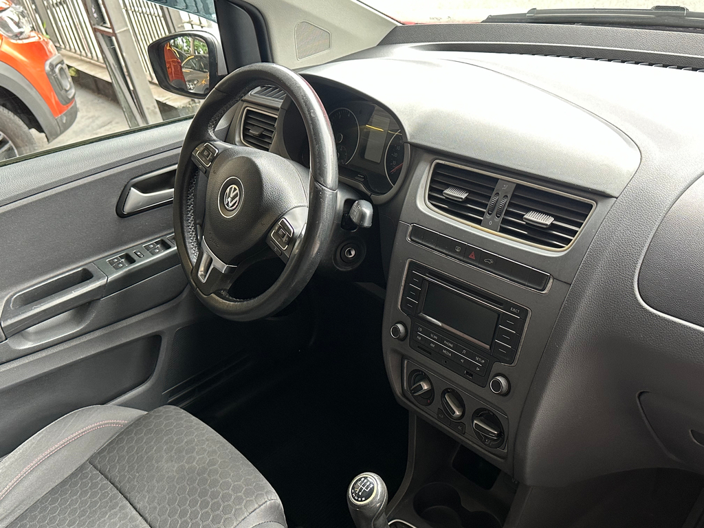 Volkswagen CrossFox Vermelho