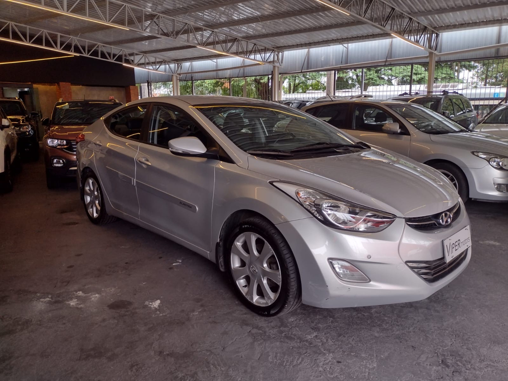 Hyundai Elantra Prata