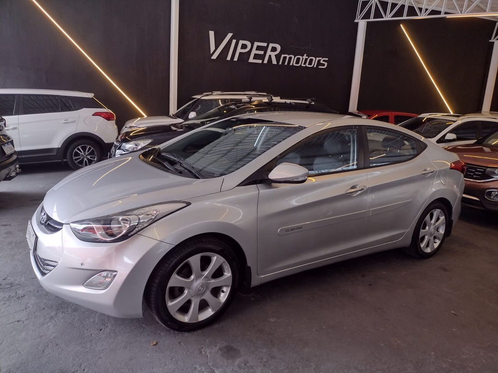 Hyundai Elantra Prata