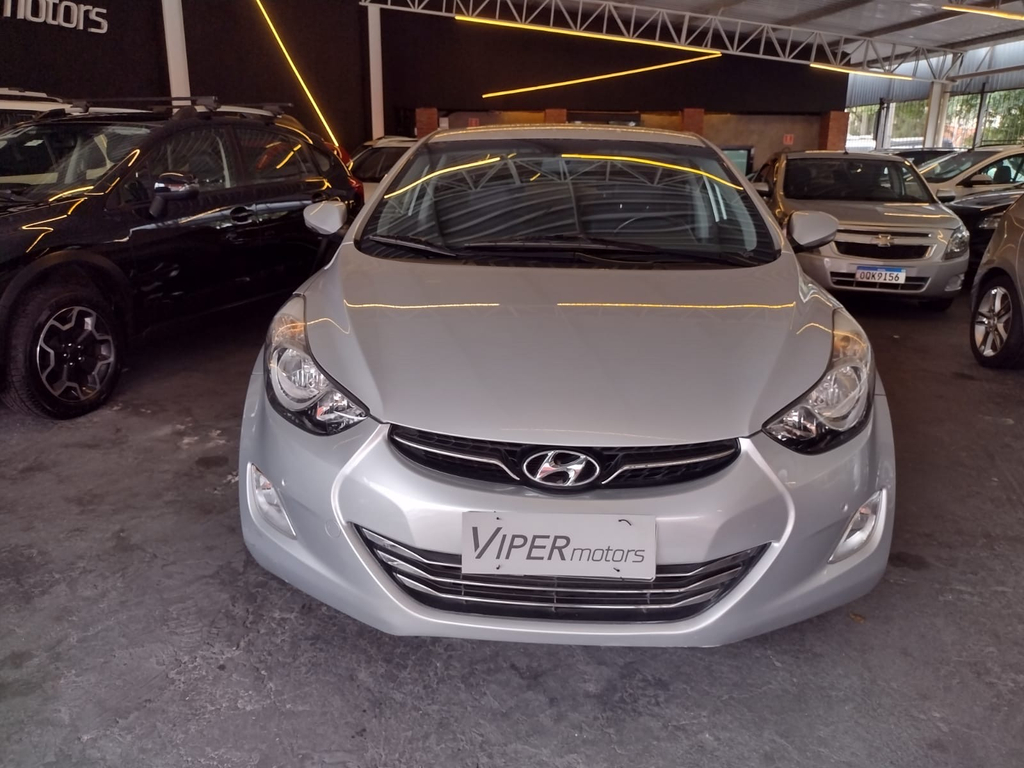 Hyundai Elantra Prata