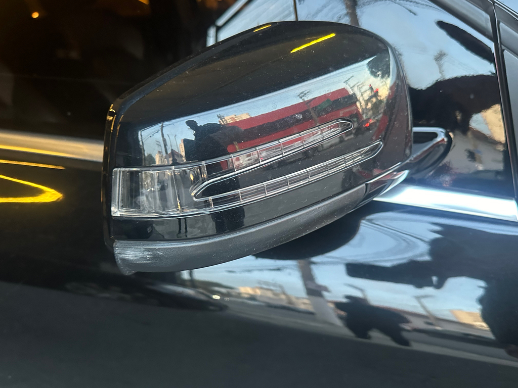 Mercedes Benz B 200 Preto