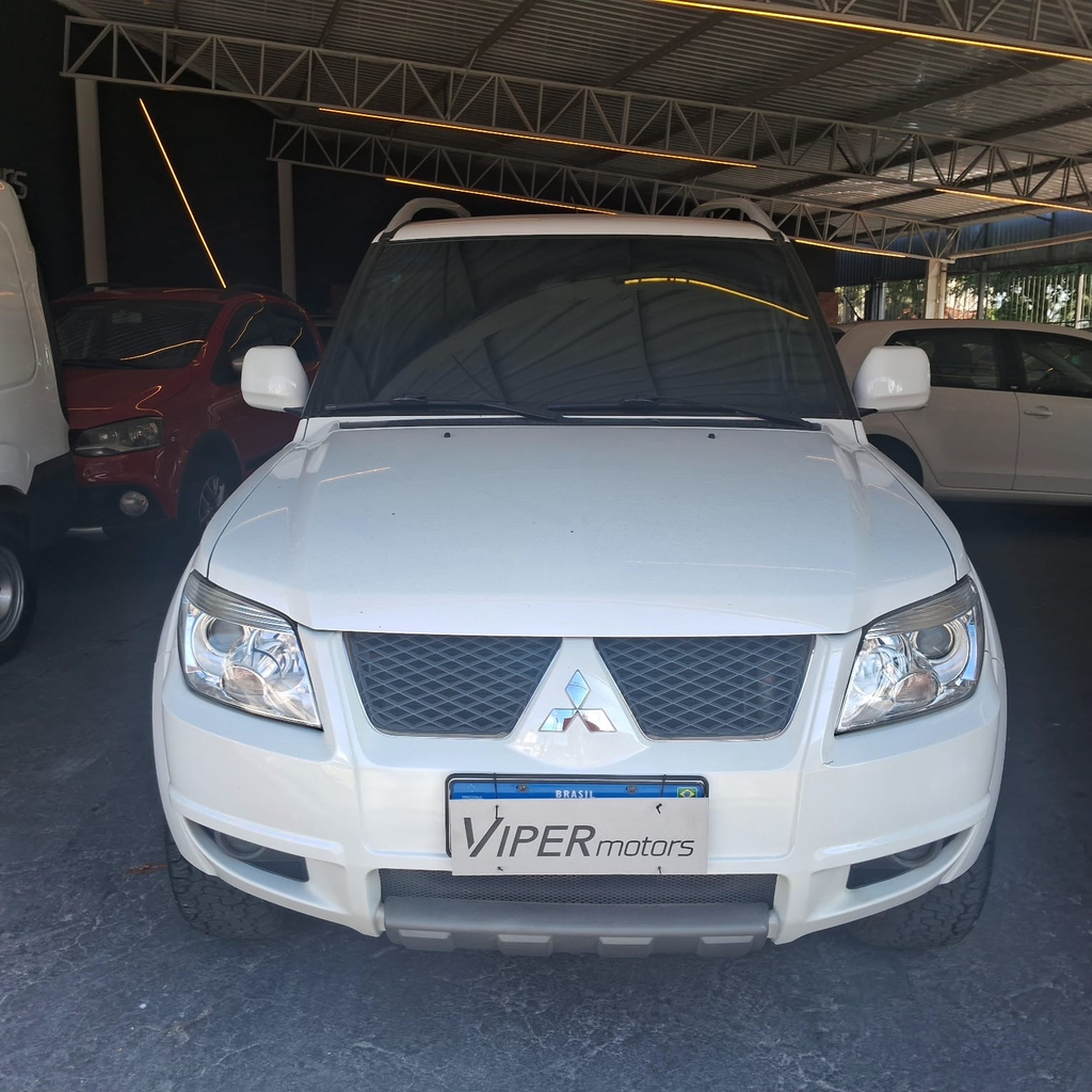 Mitsubishi Pajero TR4 Branco