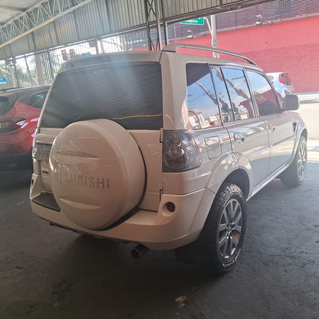 Mitsubishi Pajero TR4 Branco