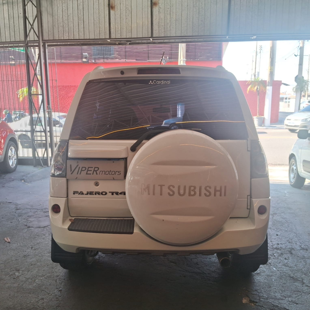 Mitsubishi Pajero TR4 Branco