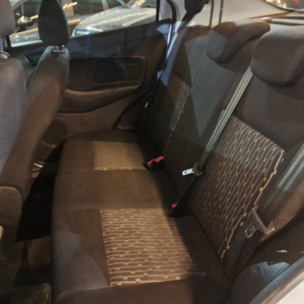 Ford Ka Sedan Branco