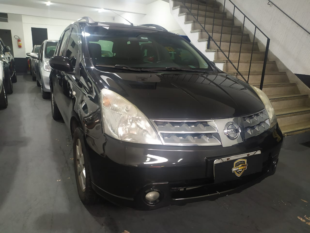 Nissan Livina Preto