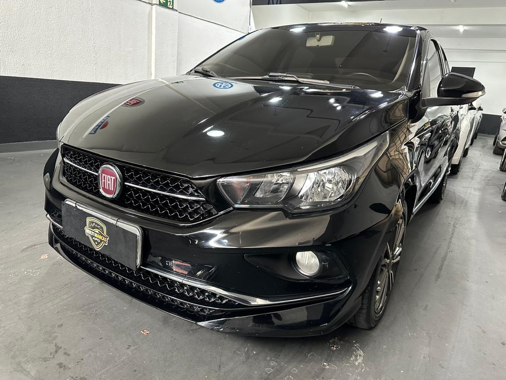 Fiat Cronos Preto