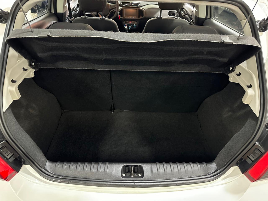Chevrolet Onix Branco