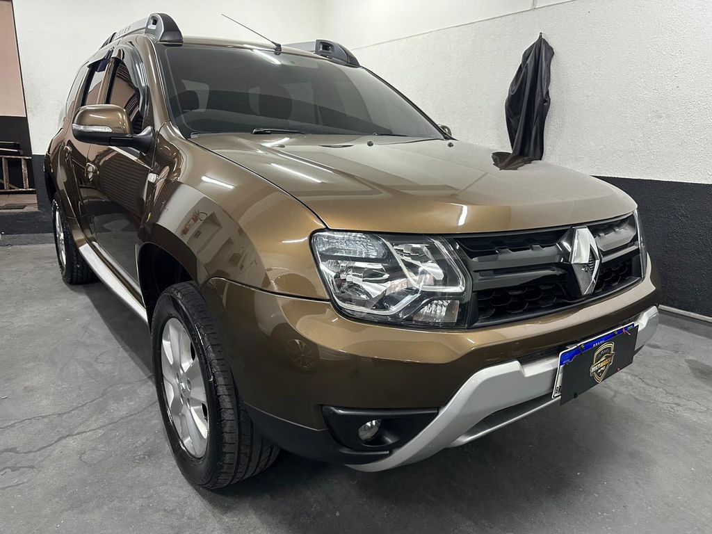 Renault Duster Marrom