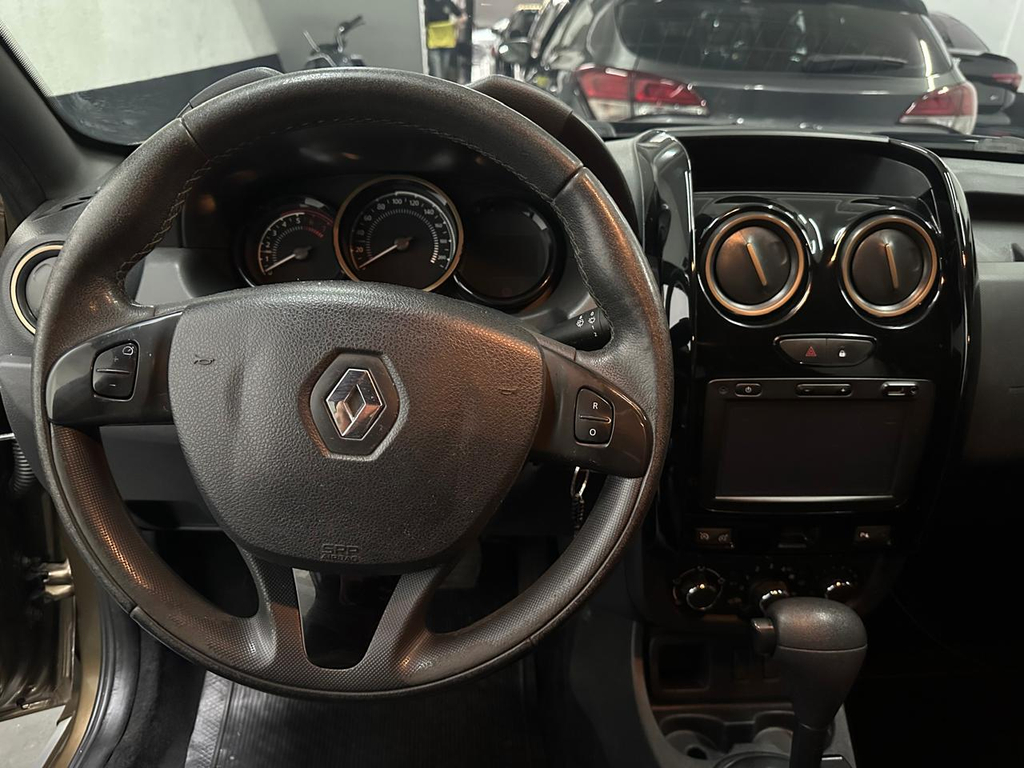 Renault Duster Marrom
