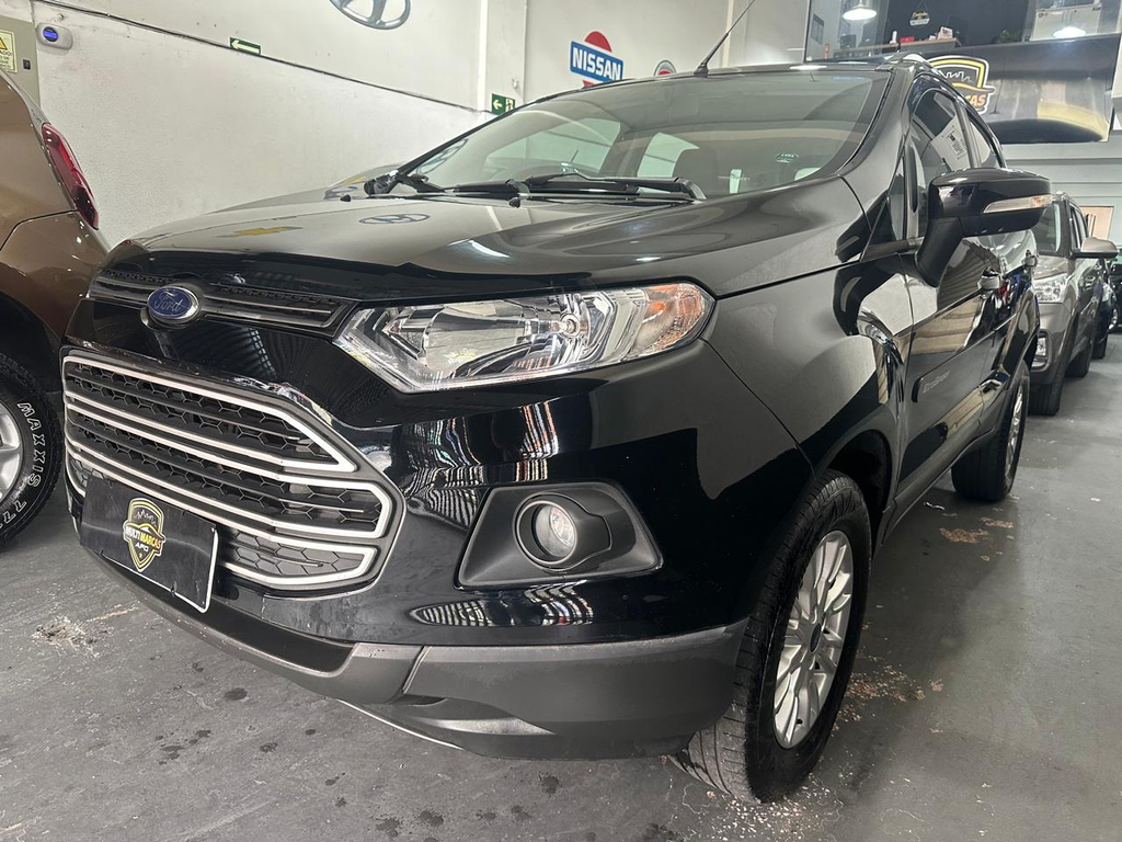 Ford EcoSport Preto