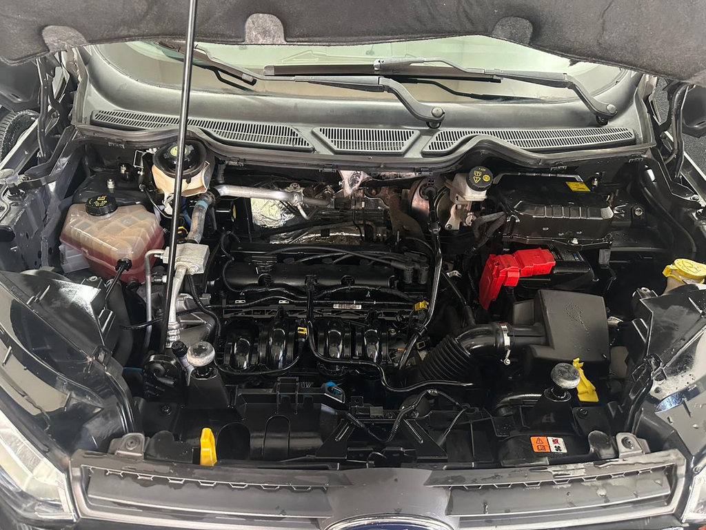 Ford EcoSport Preto