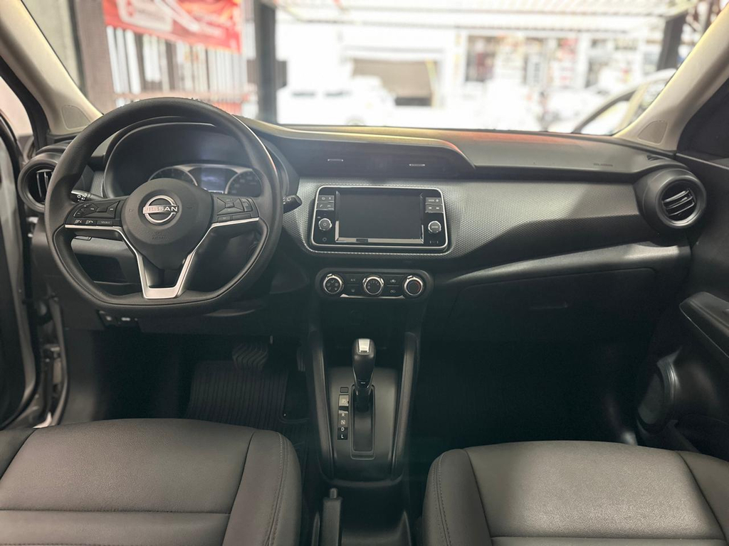 Nissan Kicks Prata