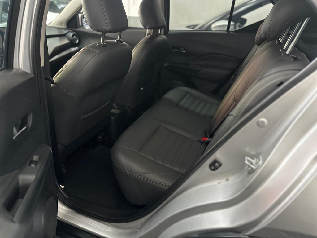 Nissan Kicks Prata
