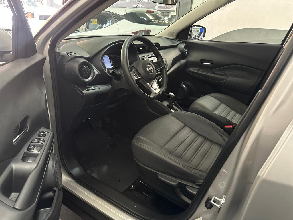 Nissan Kicks Prata