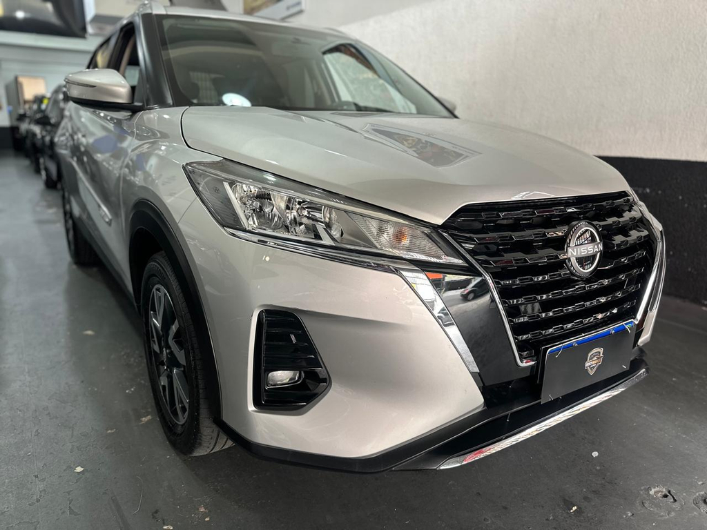 Nissan Kicks Prata