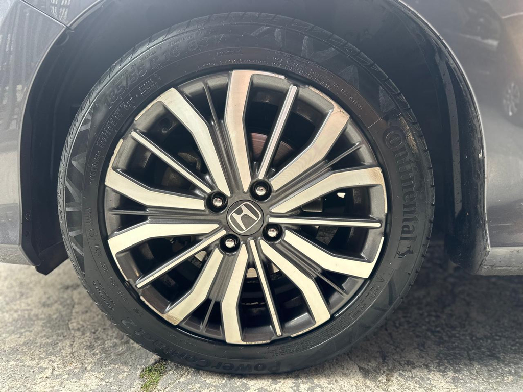 Honda City Cinza