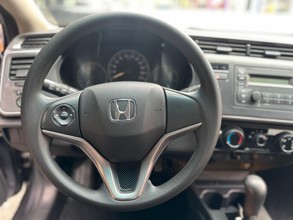 Honda City Cinza
