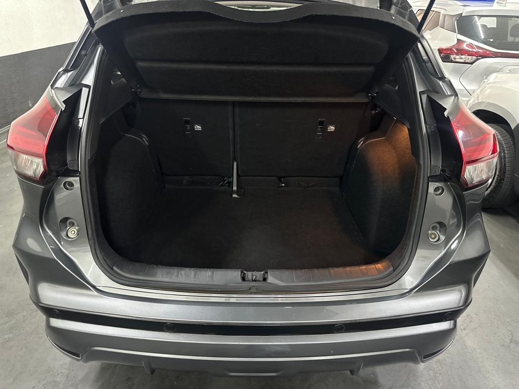 Nissan Kicks Cinza
