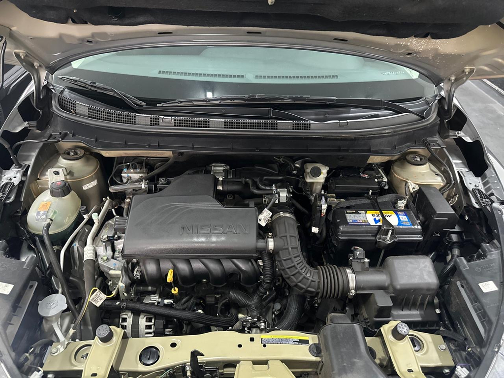 Nissan Kicks Cinza