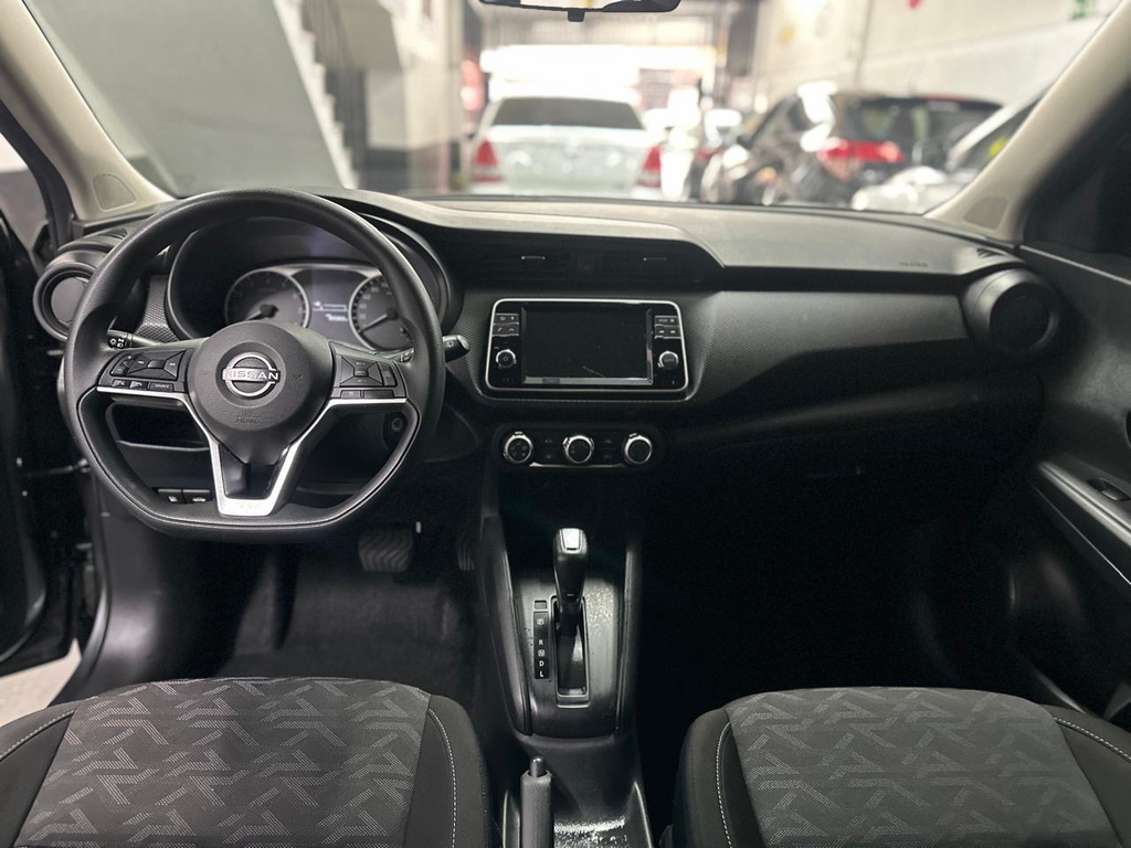 Nissan Kicks Cinza