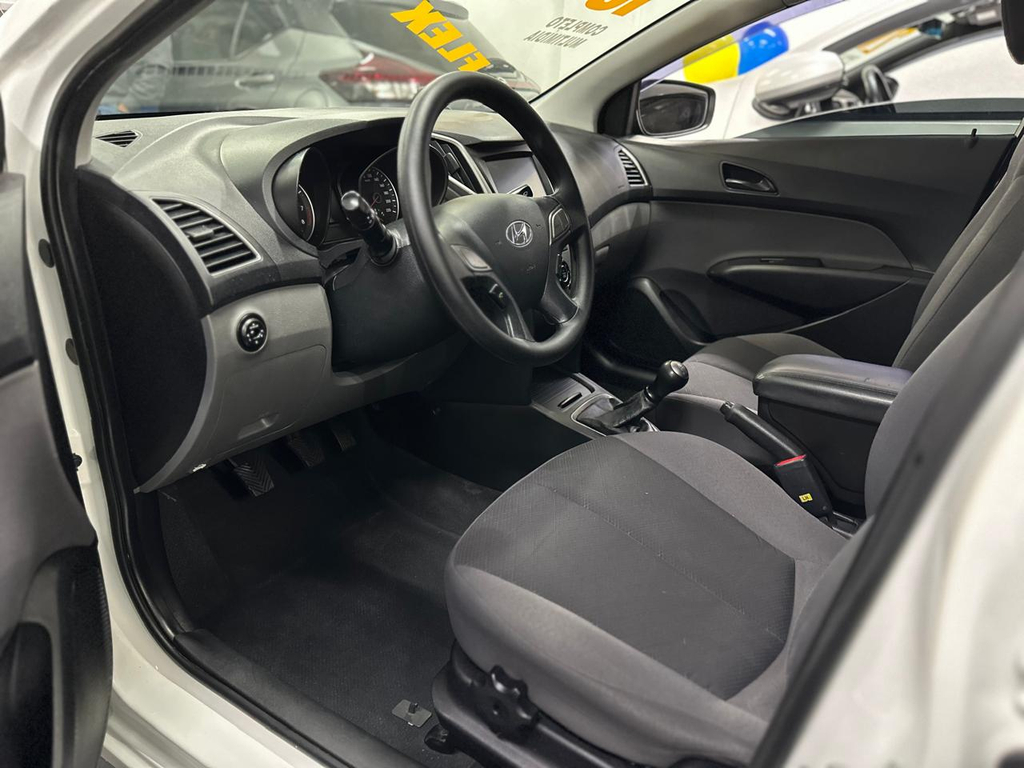 Hyundai HB20S Branco