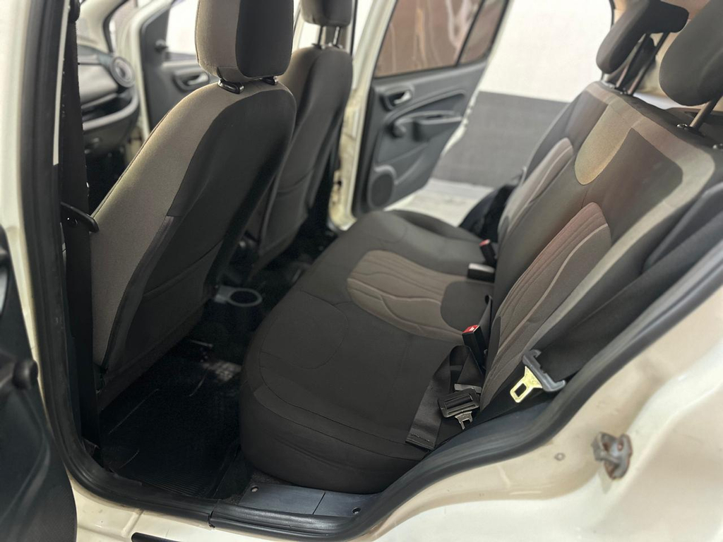 Fiat Uno Branco