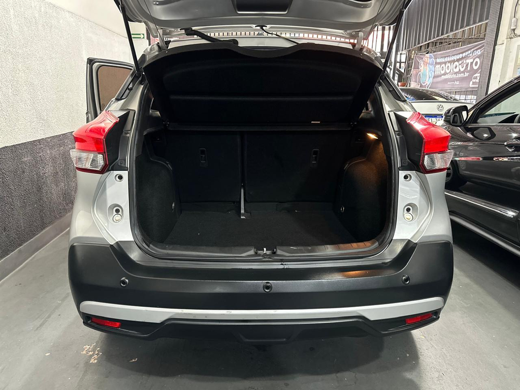 Nissan Kicks Prata