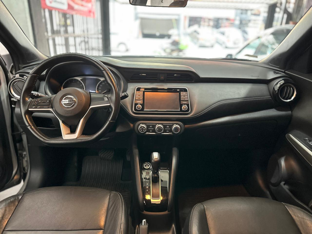 Nissan Kicks Prata