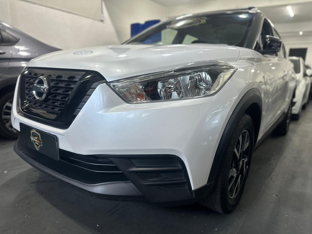 Nissan Kicks Branco