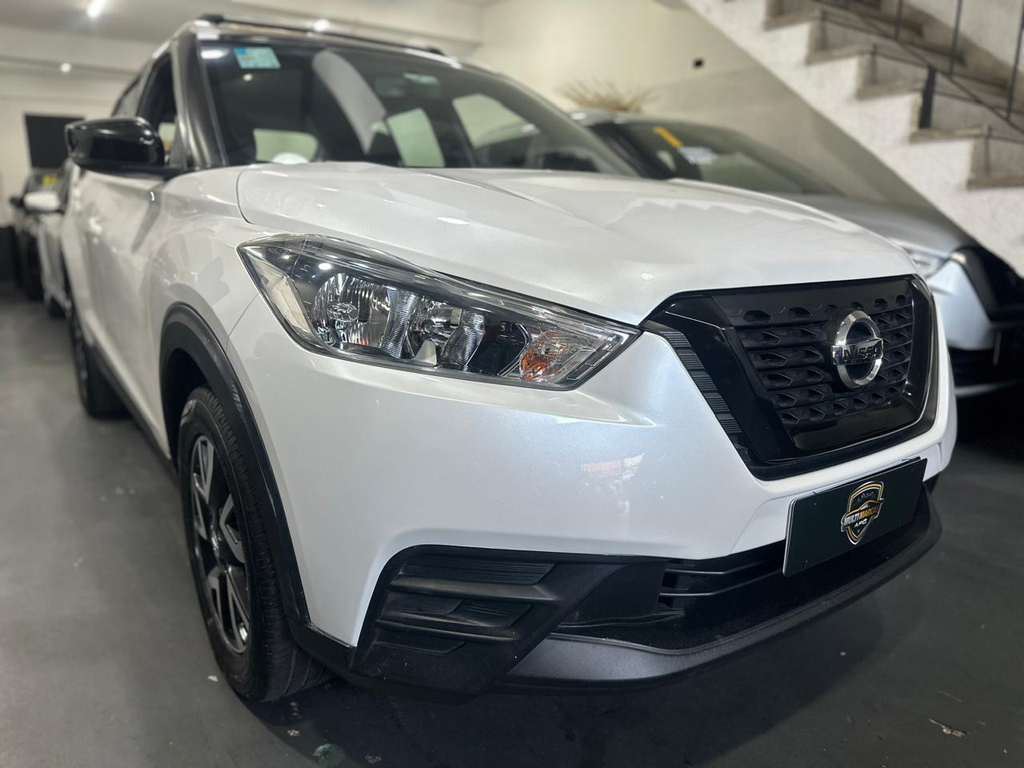 Nissan Kicks Branco