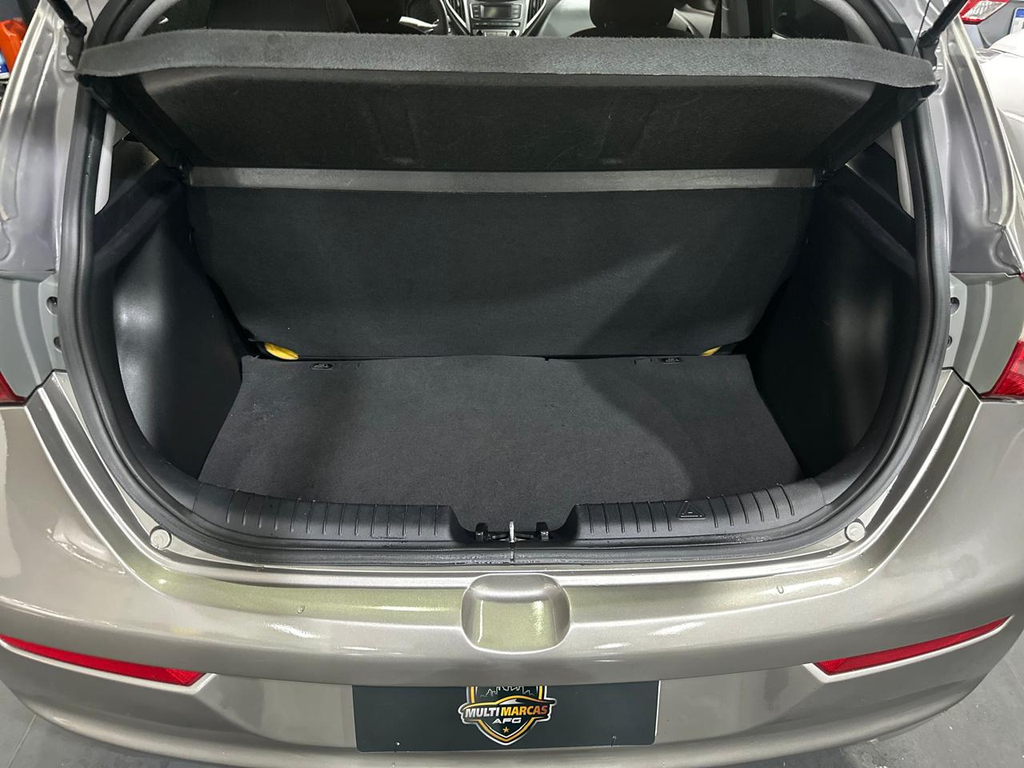 Hyundai HB20 Prata