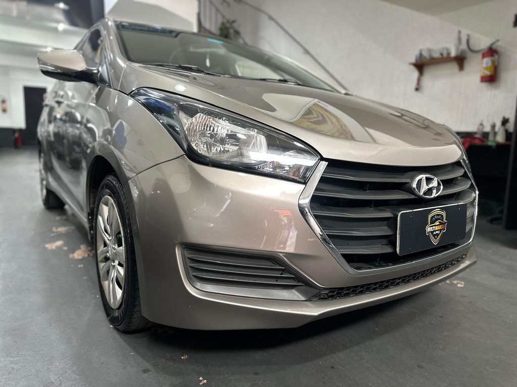 Hyundai HB20 Prata