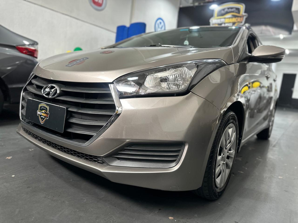 Hyundai HB20 Prata