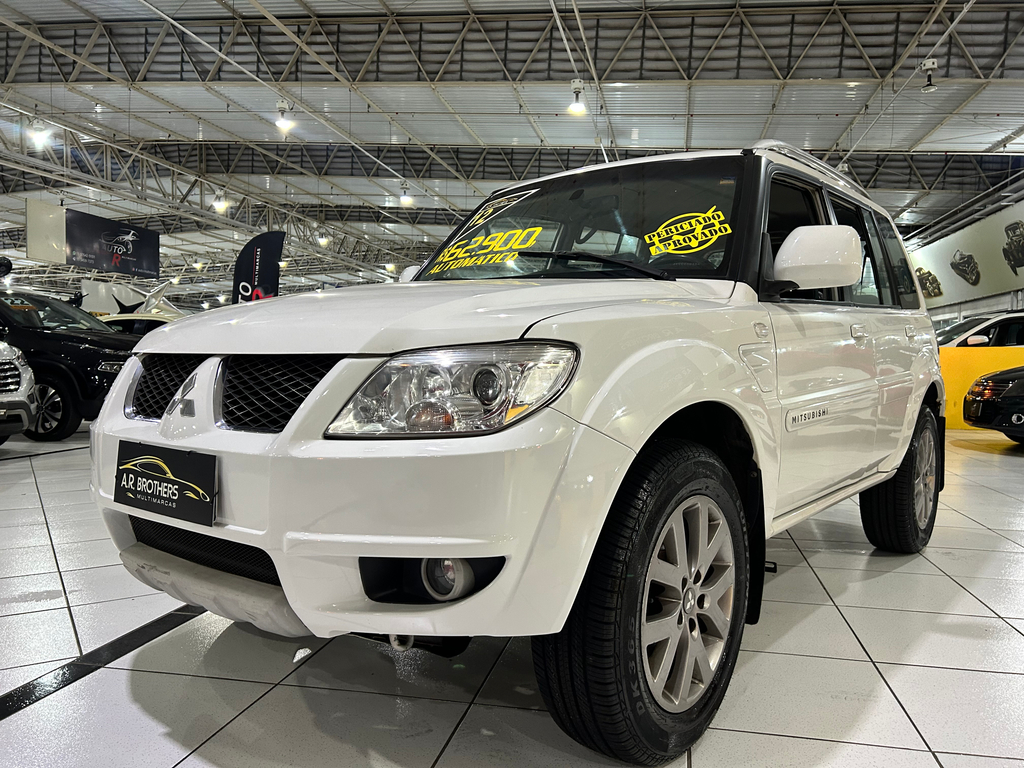 Mitsubishi Pajero TR4 Branco